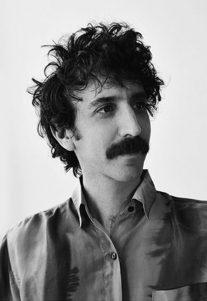 Portrait von Aaron M. Olson